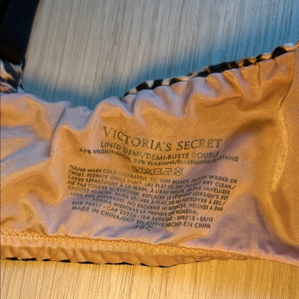 Lined Demi Bra - Picture 6 of 7